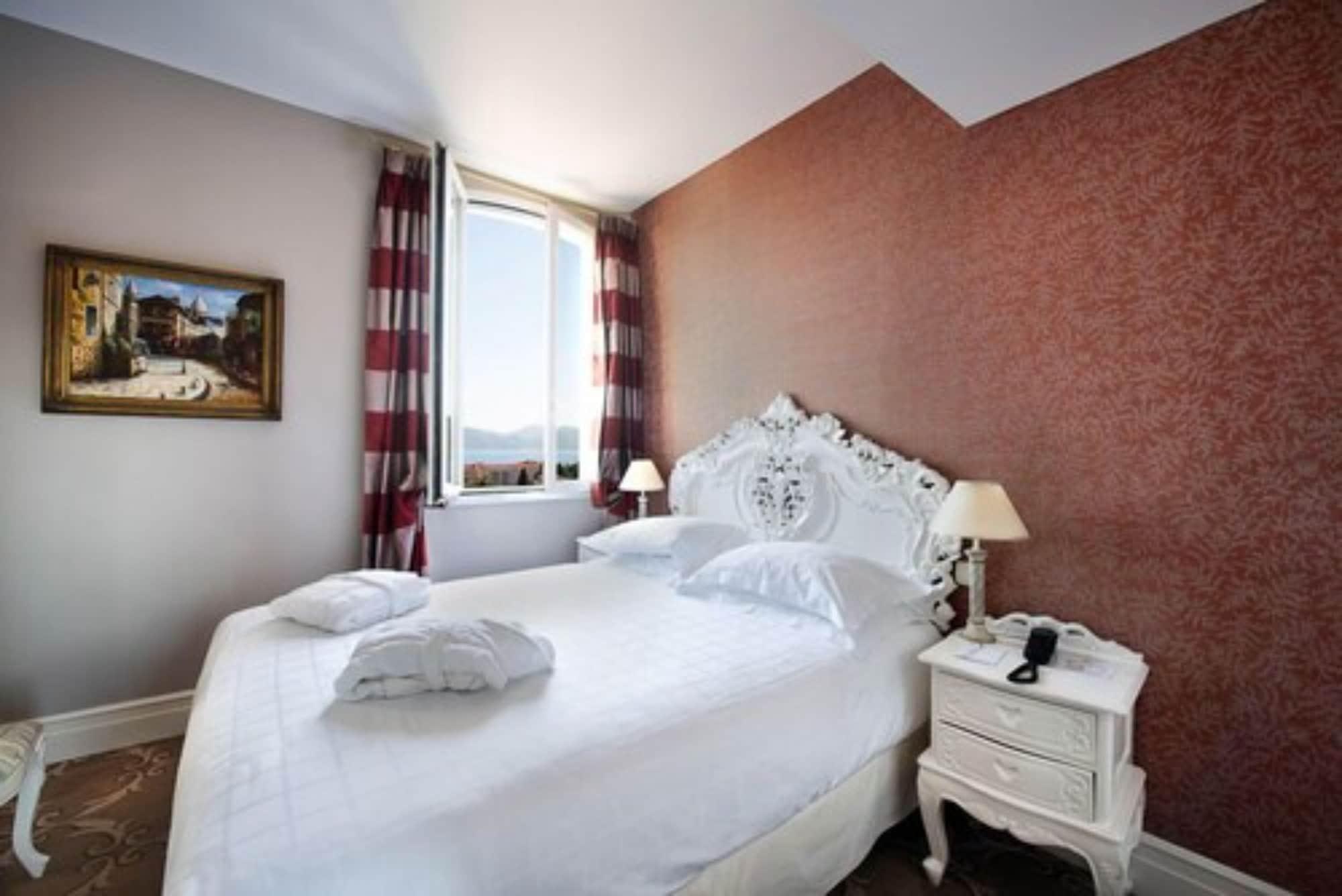 קאן Hotel Chateau De La Tour מראה חיצוני תמונה